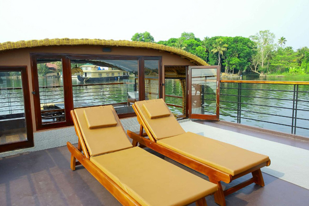 Kerala houseboat
