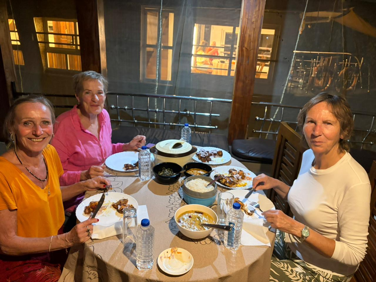 luxury houseboat Kerala price