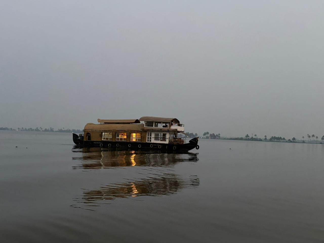 backwater houseboat Kerala