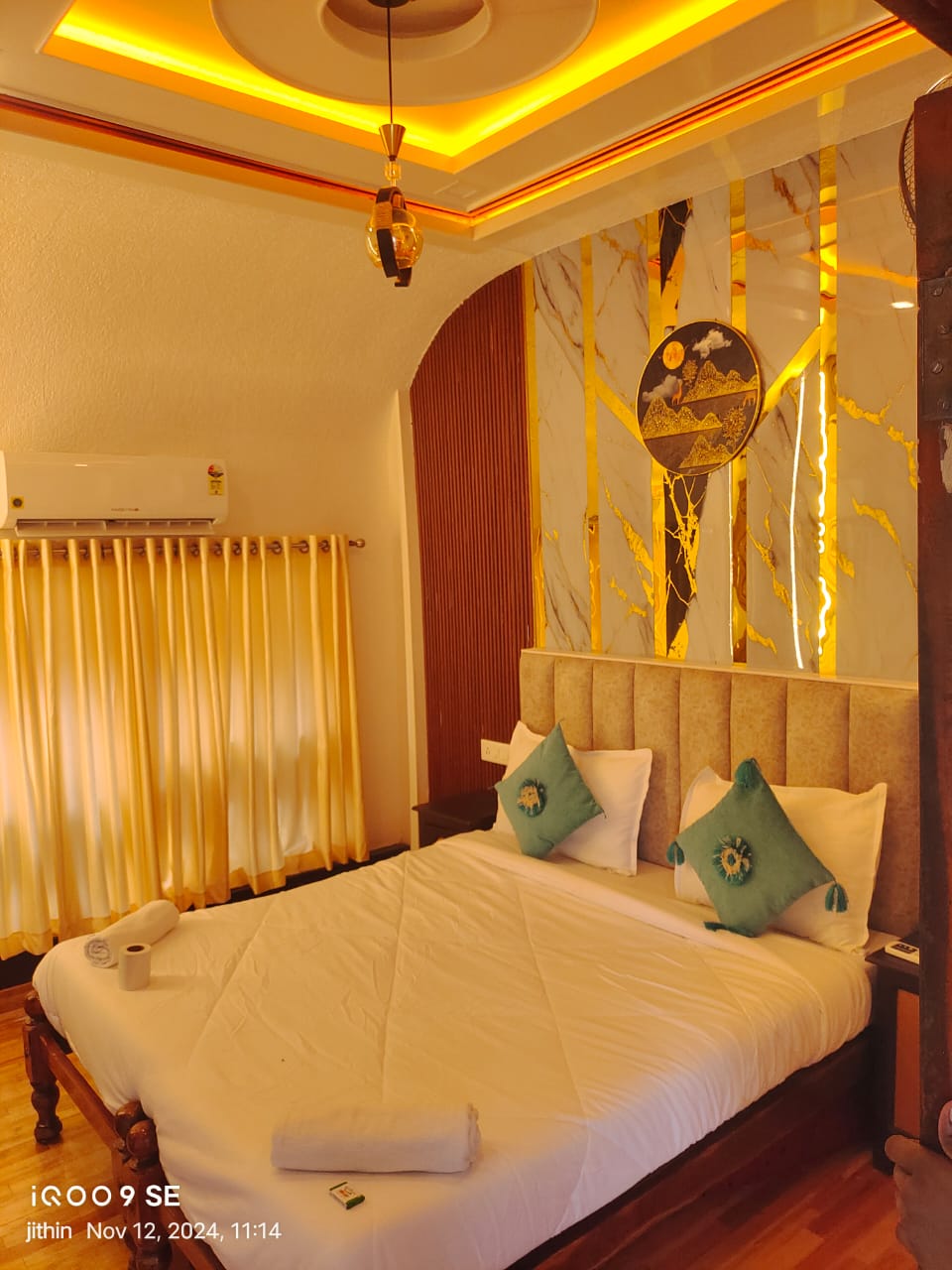 Alappuzha backwater cruise