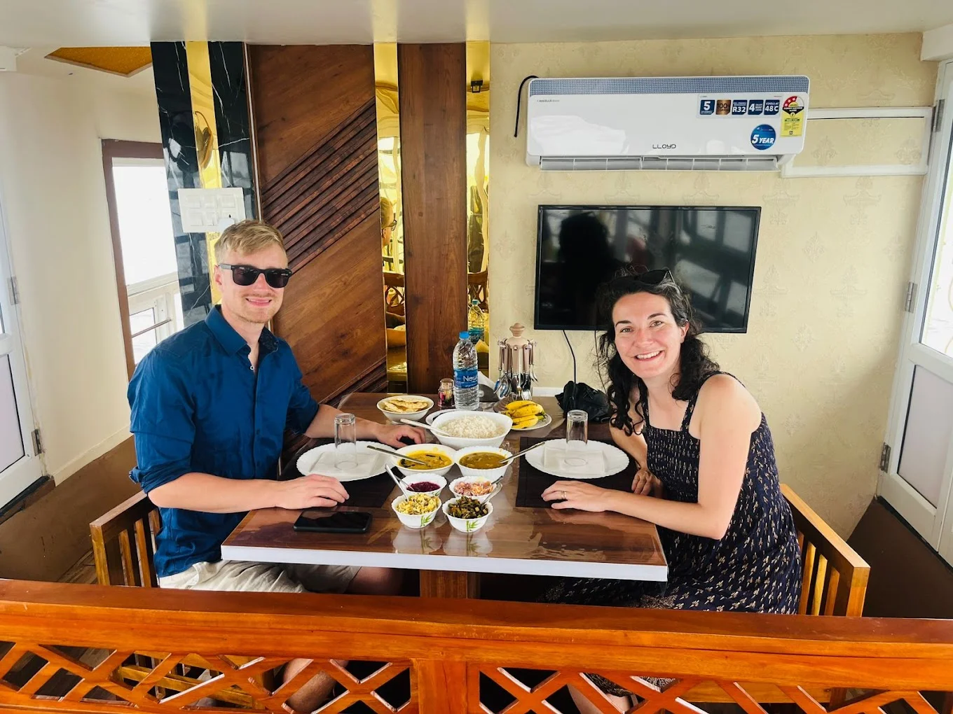 honeymoon houseboat Kerala